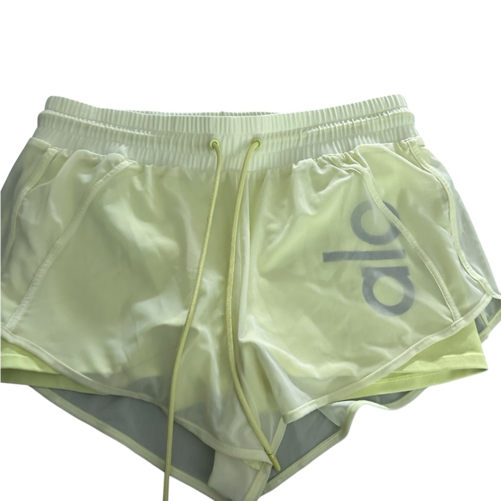 ALO Yoga Yellow Athletic Shorts Lightweight Performance
